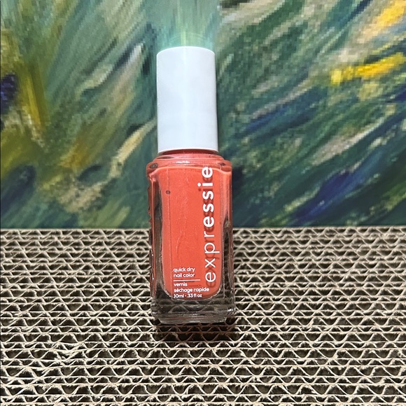 Express Quick Dry Nail Color - Coral - Picture 1 of 2
